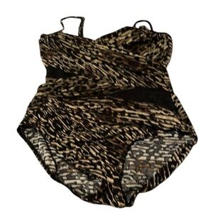 Miraclesuit size 14 animal print one piece swimwear with mesh adjustable straps